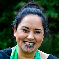 translated by Ariana Stevens (Poutini NgÄi Tahu)